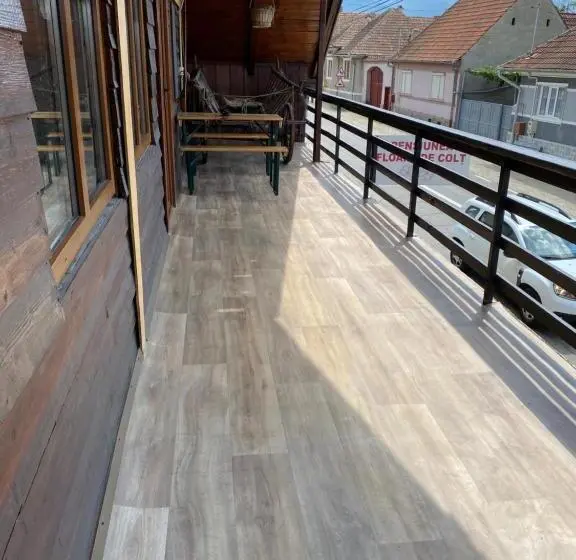 ２ベッドルームアパートメント, Casa Floare De Colt