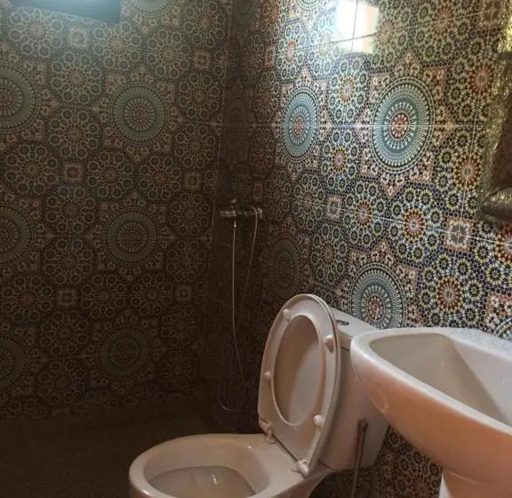 Standard Kolmen Hengen Huone Puutarhanäkymä, Dar Marwa