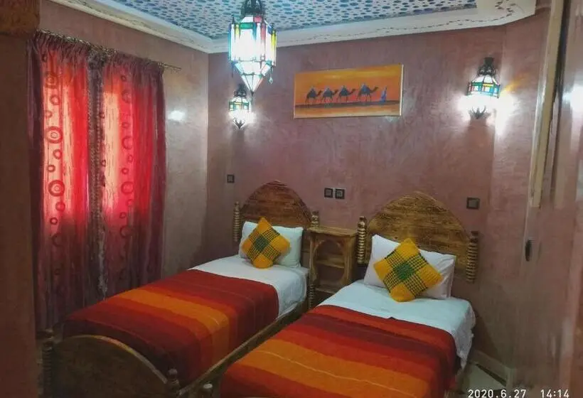 Deluxe Neljän Hengen Huone, Dar Marwa