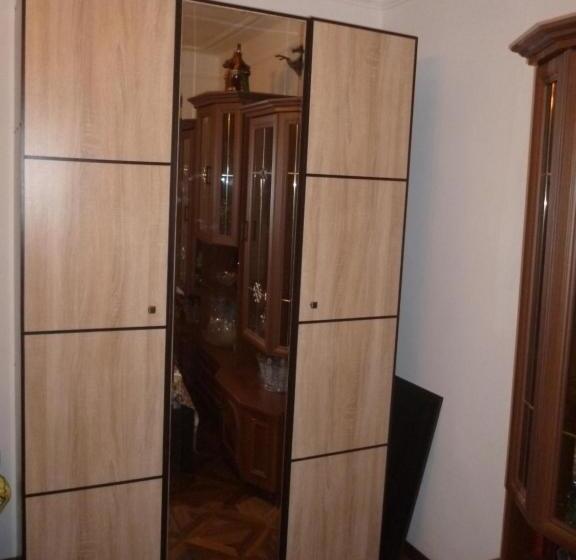 اتاق استاندارد سه نفره, Guest House Elena