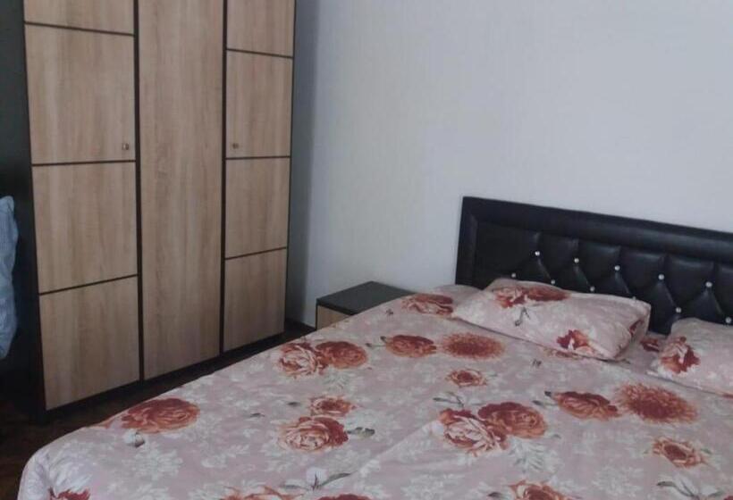 اتاق استاندارد سه نفره, Guest House Elena