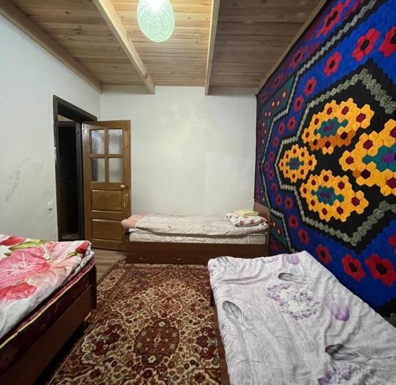 اتاق استاندارد سه نفره, Guest House Guljan
