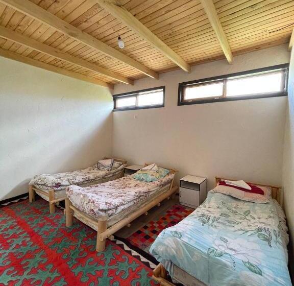 اتاق استاندارد سه نفره, Guest House Guljan