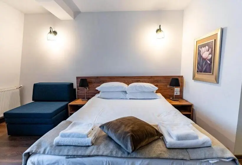اتاق استاندارد با چشم‌انداز کوهستان, Maar Hotel Brezovice