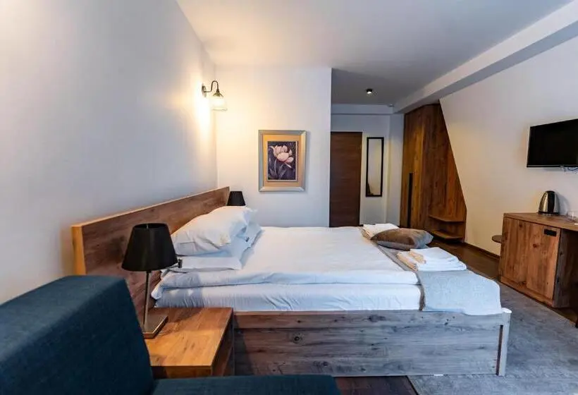 اتاق استاندارد با چشم‌انداز کوهستان, Maar Hotel Brezovice