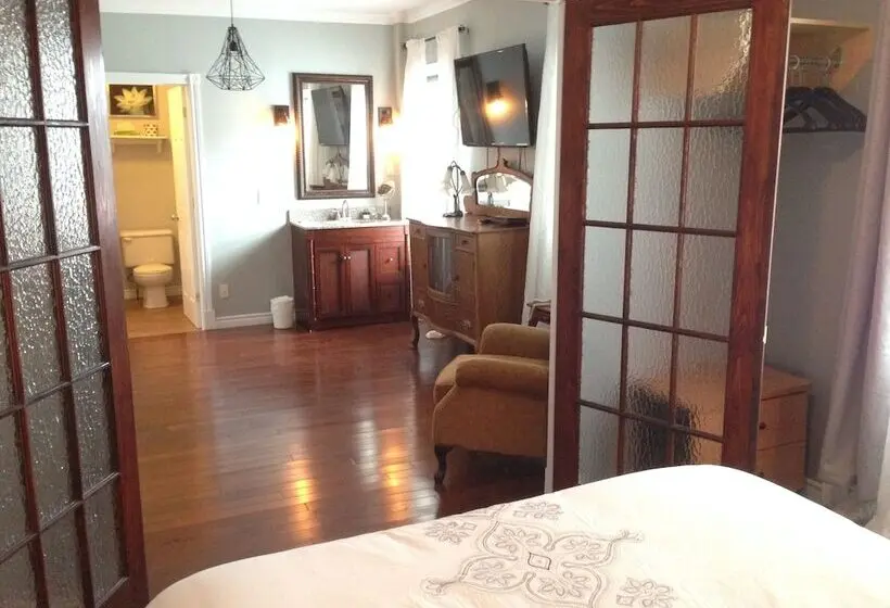 スイート, Auberge La Dolce Vita