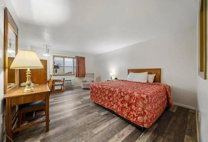 キングサイズベッドのスタンダードルーム, Executive Inn