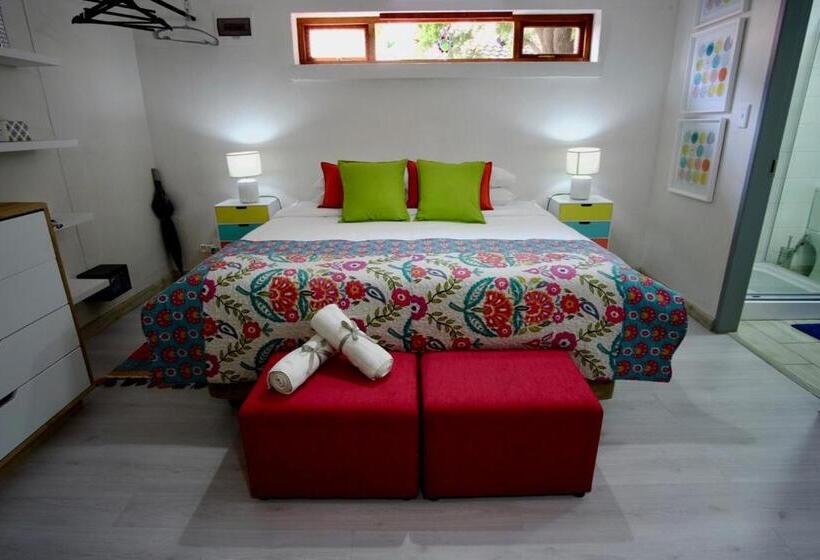 חדר סטודיו סטנדרד, Milly S Touch Studios