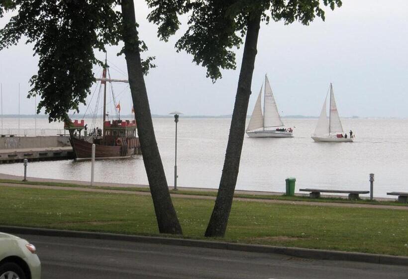 اتاق استاندارد با چشمانداز دریا, Kurenas