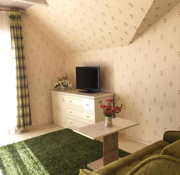 اتاق استاندارد با چشمانداز دریا, Kurenas