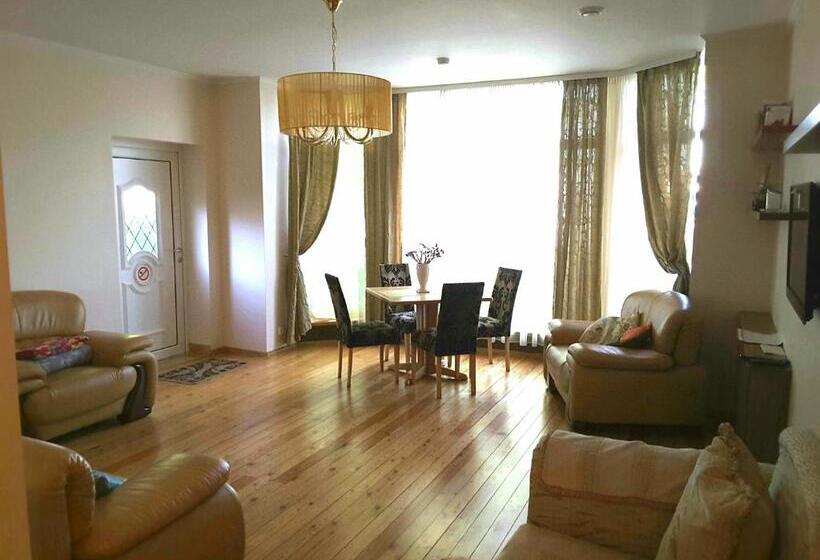 آپارتمان 2 خوابه, Kurenas