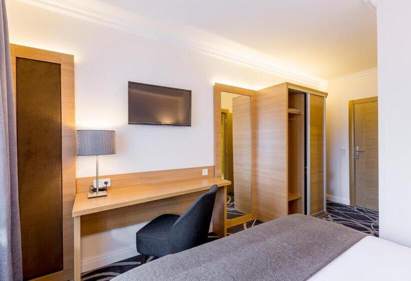 Номер Стандарт, Lang