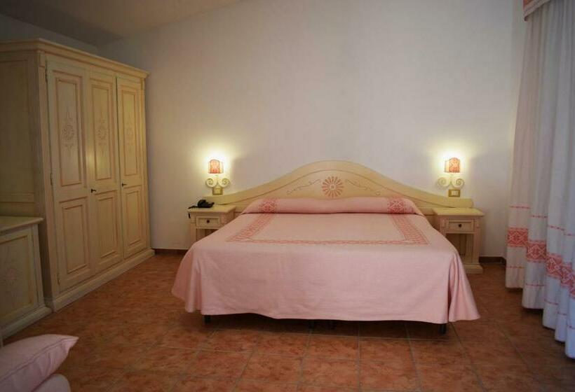 スーペリアールーム, Montiruju