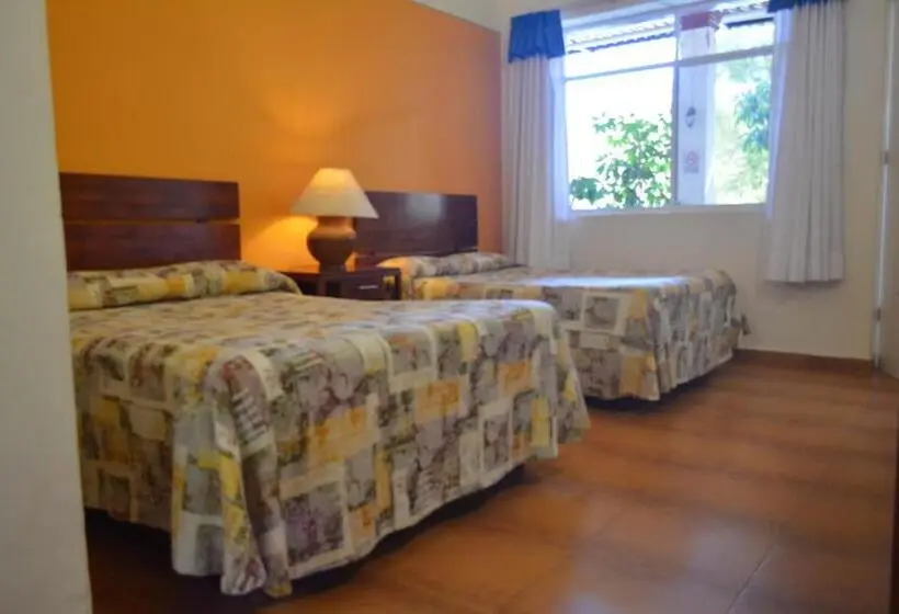 ２ダブルベッドのスタンダードルーム, Lourdes Hotel Campestre