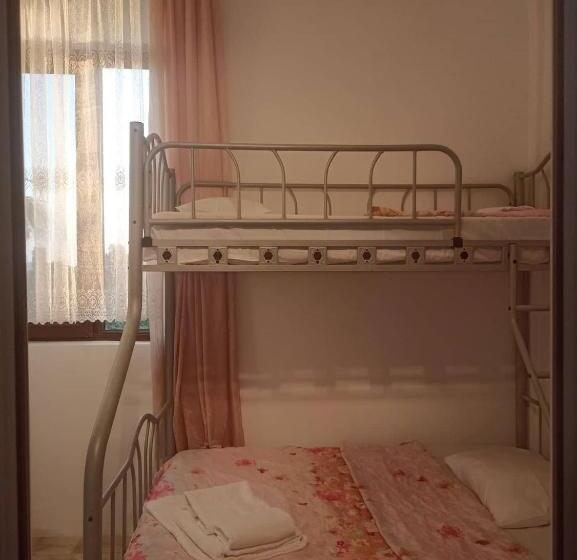 سوییت خانوادگی, Bis A Guesthouse