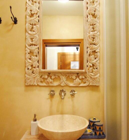 اتاق استاندارد, Juodasis Kalnas