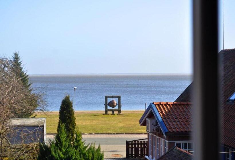 اتاق استاندارد با چشمانداز دریا, Juodasis Kalnas