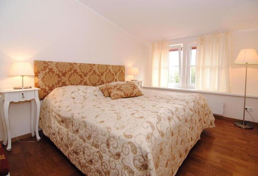 سوییت, Juodasis Kalnas