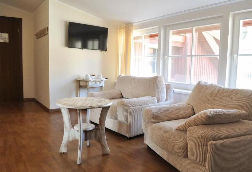 سوییت, Juodasis Kalnas