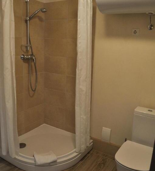 سوییت جونیور با چشمانداز دریا, Juodasis Kalnas