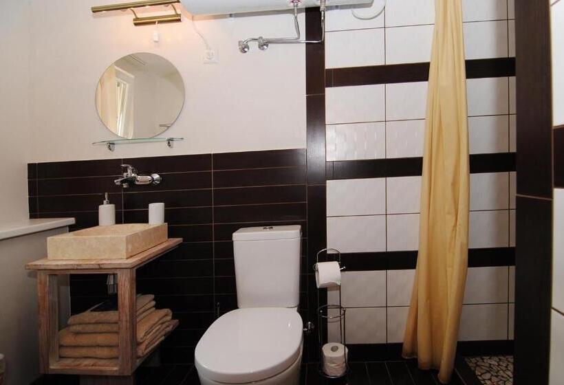 اتاق استاندارد با بالکن, Juodasis Kalnas