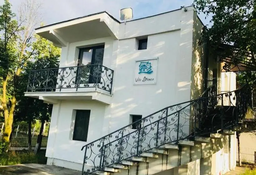 スリーベッドルーム　ヴィラ, Vila Blanca