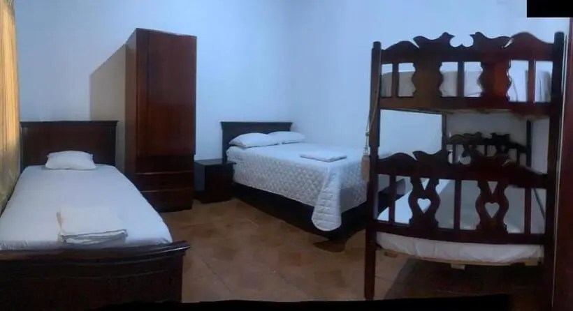 ファミリールーム, Casa Del Peregrino Santo Thomas