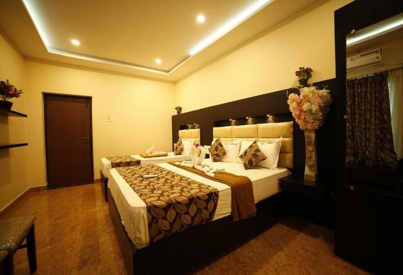 Chambre Triple Standard, Ragavendra Rameswaram