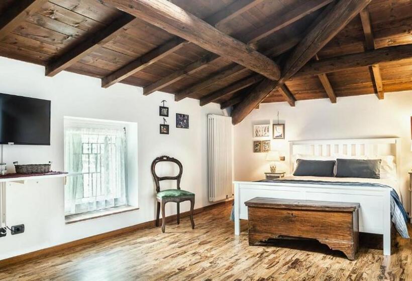 带大床的高级房间, Relais Valpolicella B&b