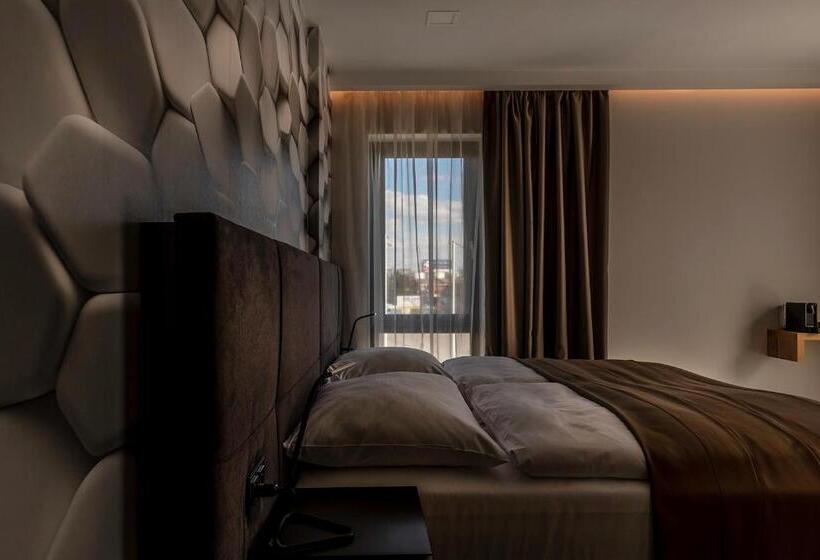 اتاق استاندارد, 4 Smart