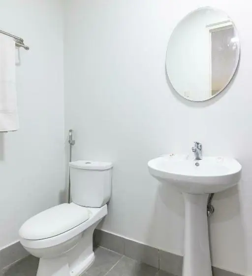 سوییت خانوادگی, Oyo 152 Sangco Condotel
