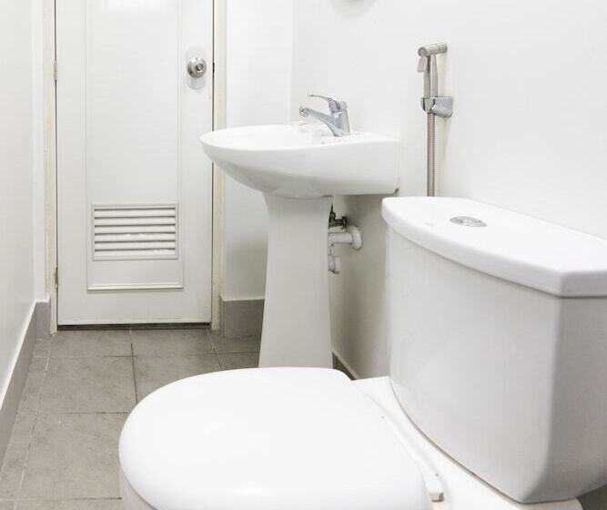 Номер Deluxe, Oyo 152 Sangco Condotel