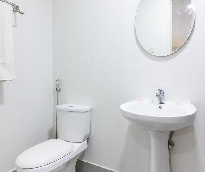 سوییت خانوادگی, Oyo 152 Sangco Condotel