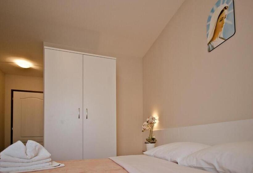 اتاق استاندارد سه نفره, Ero Medjugorje