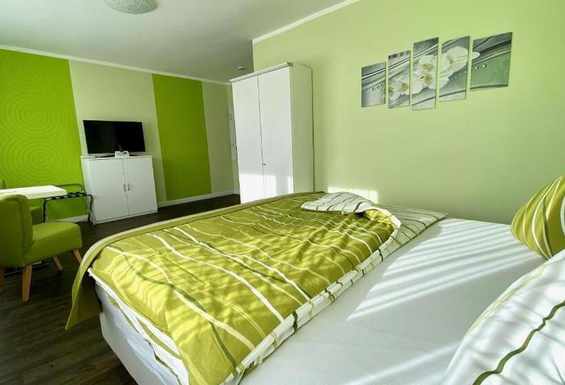 Номер Deluxe, Pension Rüssel Pub