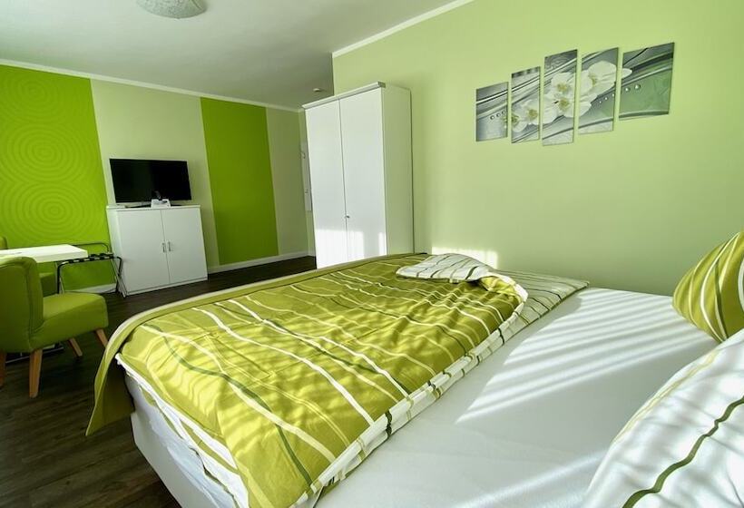 Номер Deluxe, Pension Rüssel Pub