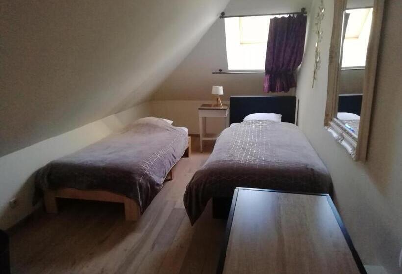 חדר דחוקס עם מיטת קינג, B&b Madoli