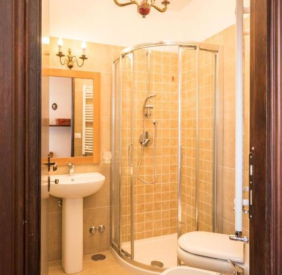 Quarto Triplo Estandar, B&b Sweet Home