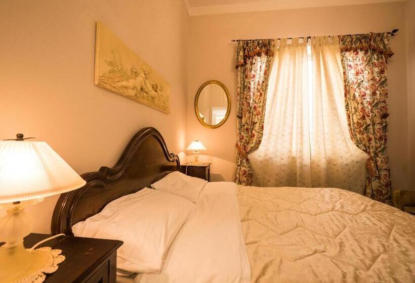اتاق اکونومی, B&b Sweet Home