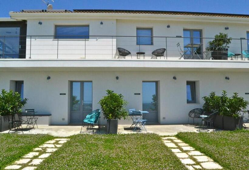 اتاق استاندارد, Madre