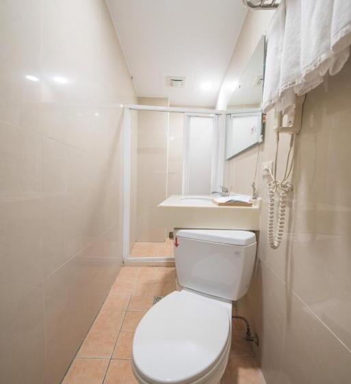 اتاق کلاسیک چهارنفره, Deer Traveler Hostel