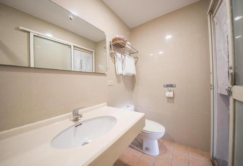 اتاق خانوادگی, Deer Traveler Hostel