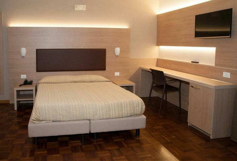 غرفة قياسية, Buca Di Bacco