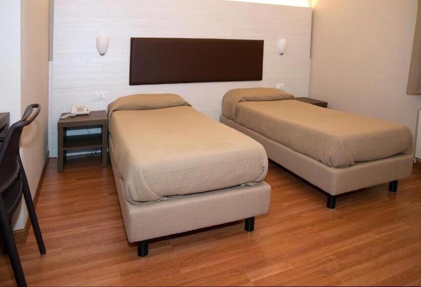 غرفة قياسية, Buca Di Bacco