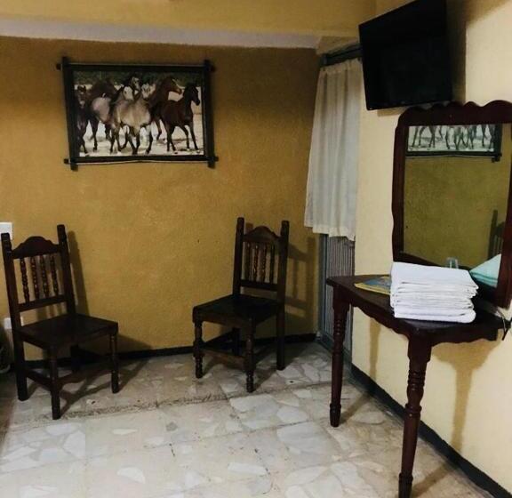 Номер Стандарт 2 Двуспальные Кровати, Country