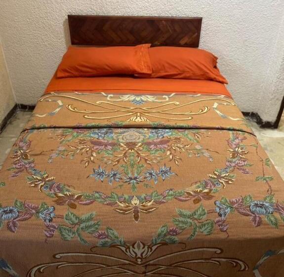 Номер Стандарт, Country