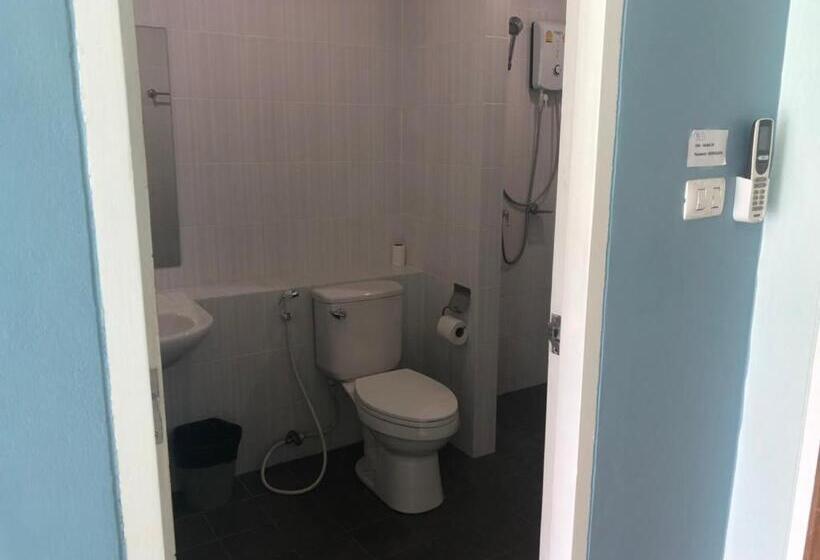 テラス付きスタンダードワンルーム, Khao Oat Airport