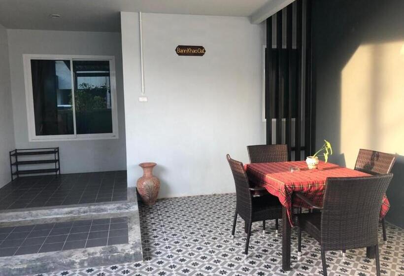 スタンダード４人部屋, Khao Oat Airport