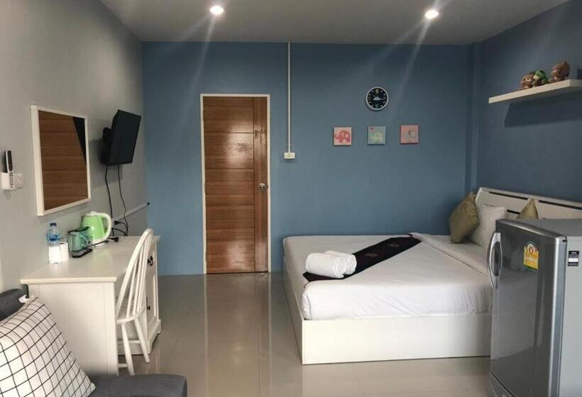 スタンダード４人部屋, Khao Oat Airport