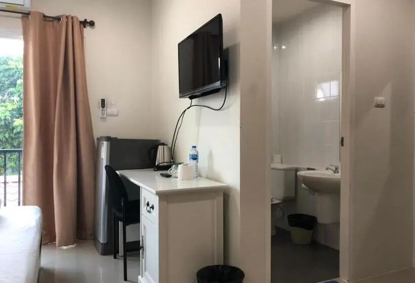 اتاق استاندارد با بالکن, Khao Oat Airport